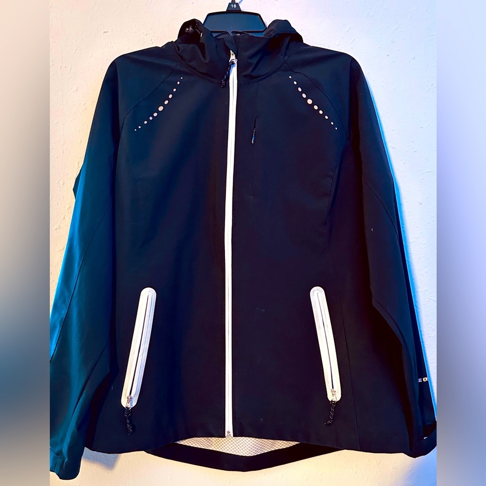 Free Country - Women’s Hooded Windbreaker - Adjustable Velcro Cuffs - XL